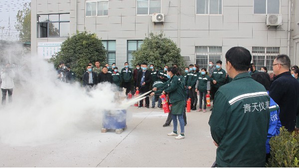 开云手机平台-开云(中国)
加强安全意识，全体员工进行消防演练